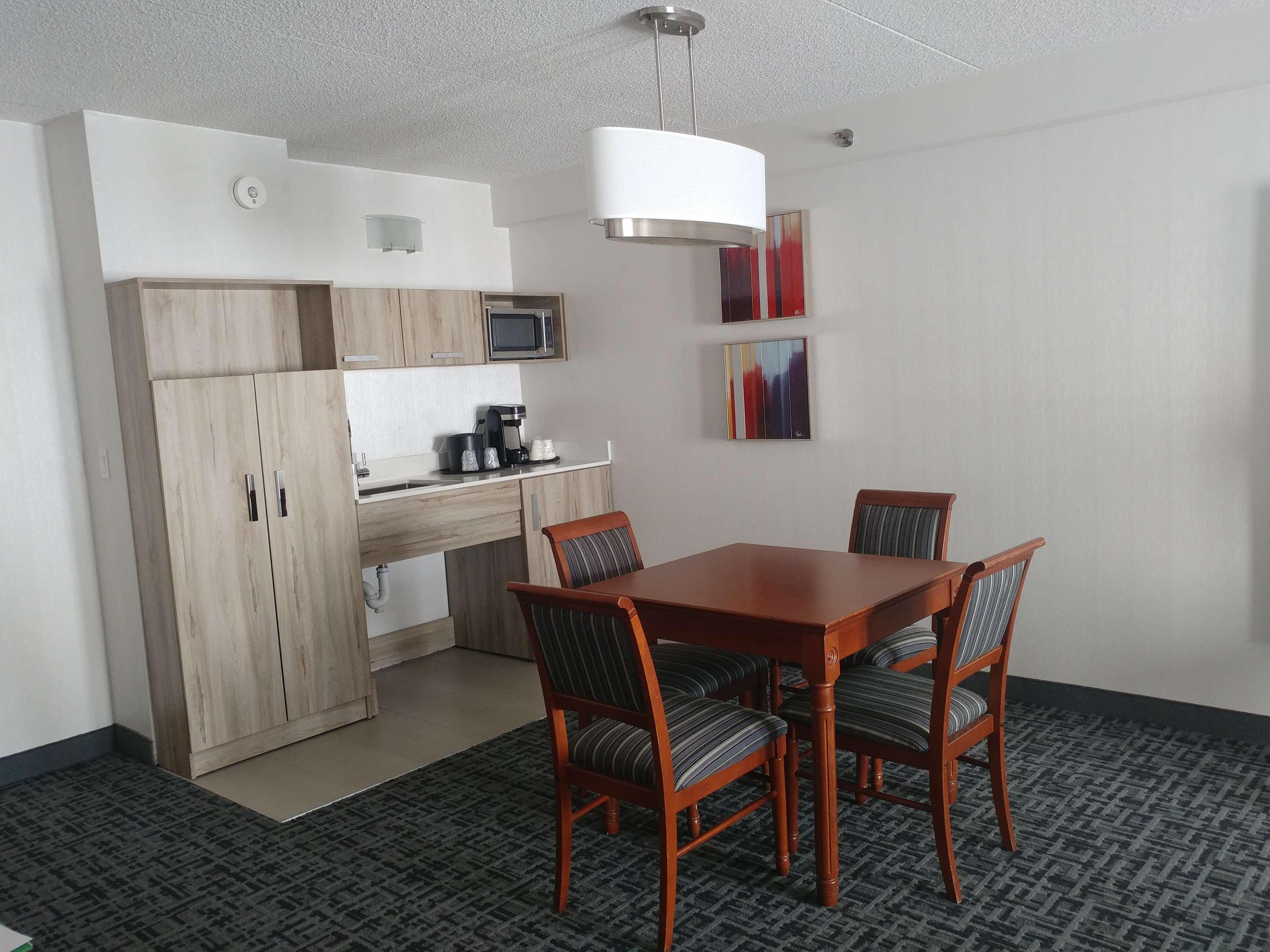Best Western Hotel Броссар Экстерьер фото