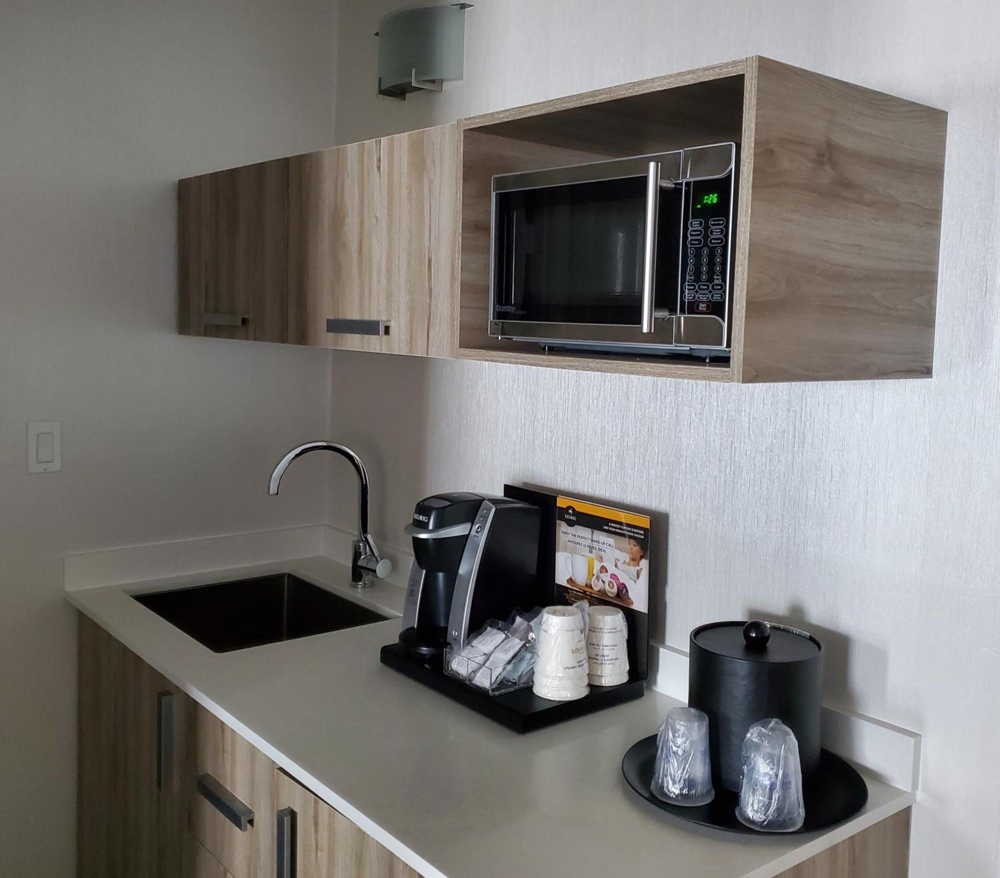 Best Western Hotel Броссар Экстерьер фото